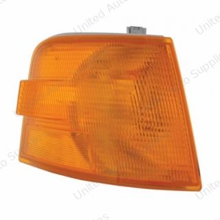 Turn Signal Light For 1996-2003 Volvo VN Series - Passenger